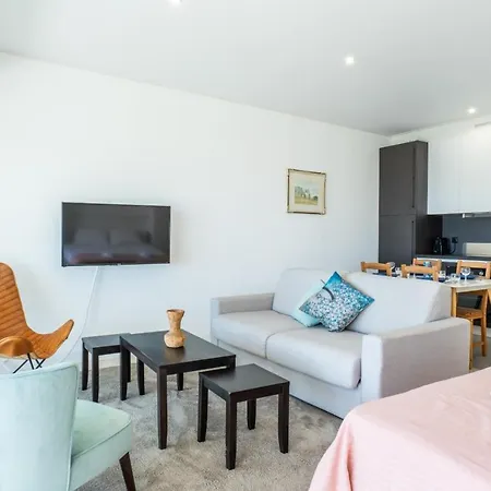 Large With A Breathtaking View Of The Sea * Villeneuve-Loubet